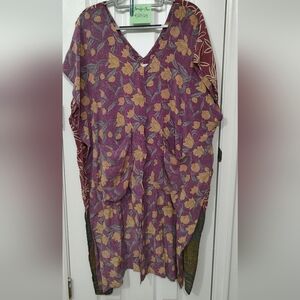 Stunning gemmy Mauve colored Kantha Bae CREPE SPLIT MUU Top